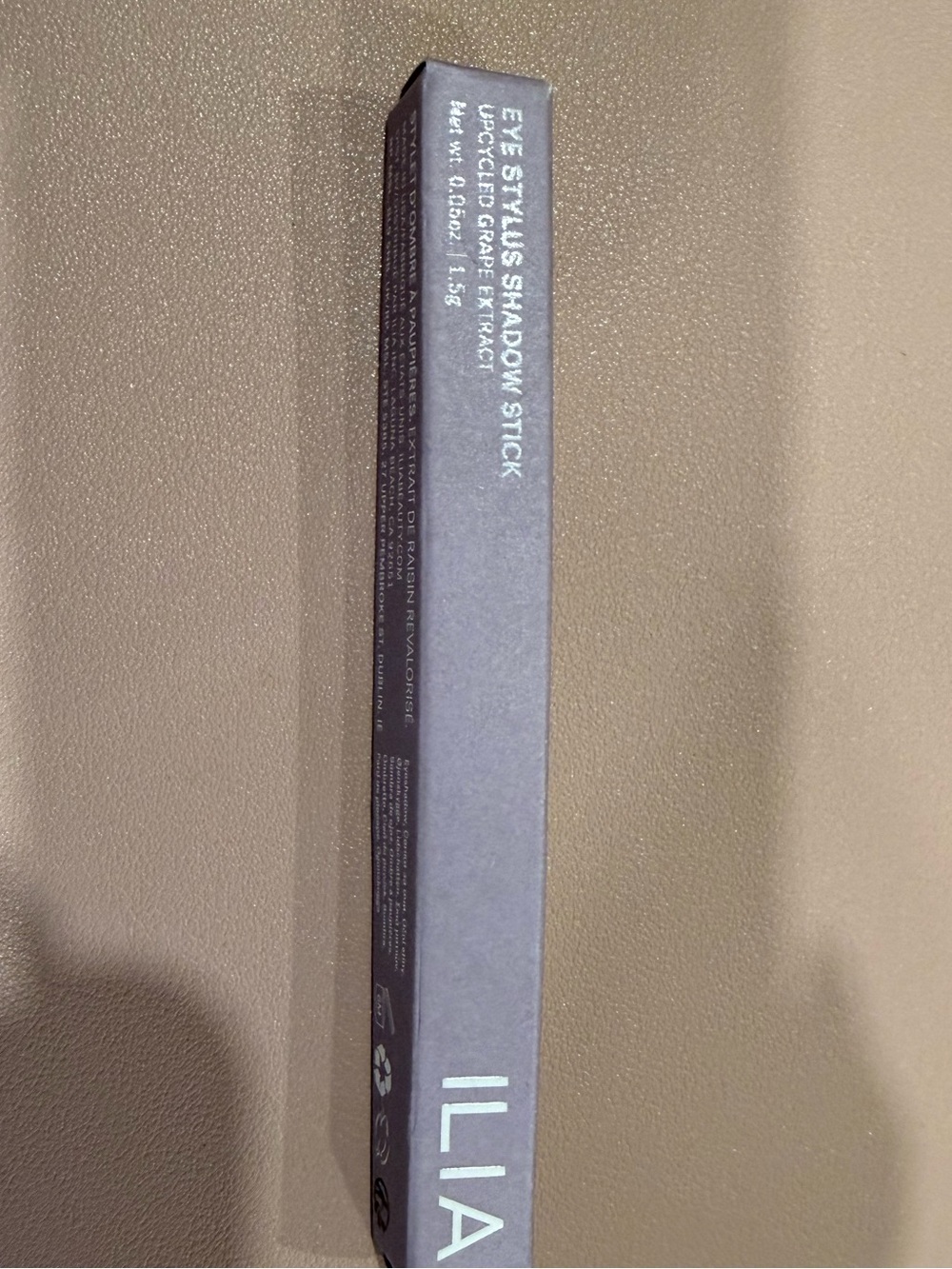 ILIA Eye Stylus Shadow Stick — Charcoal Gray Sleeve